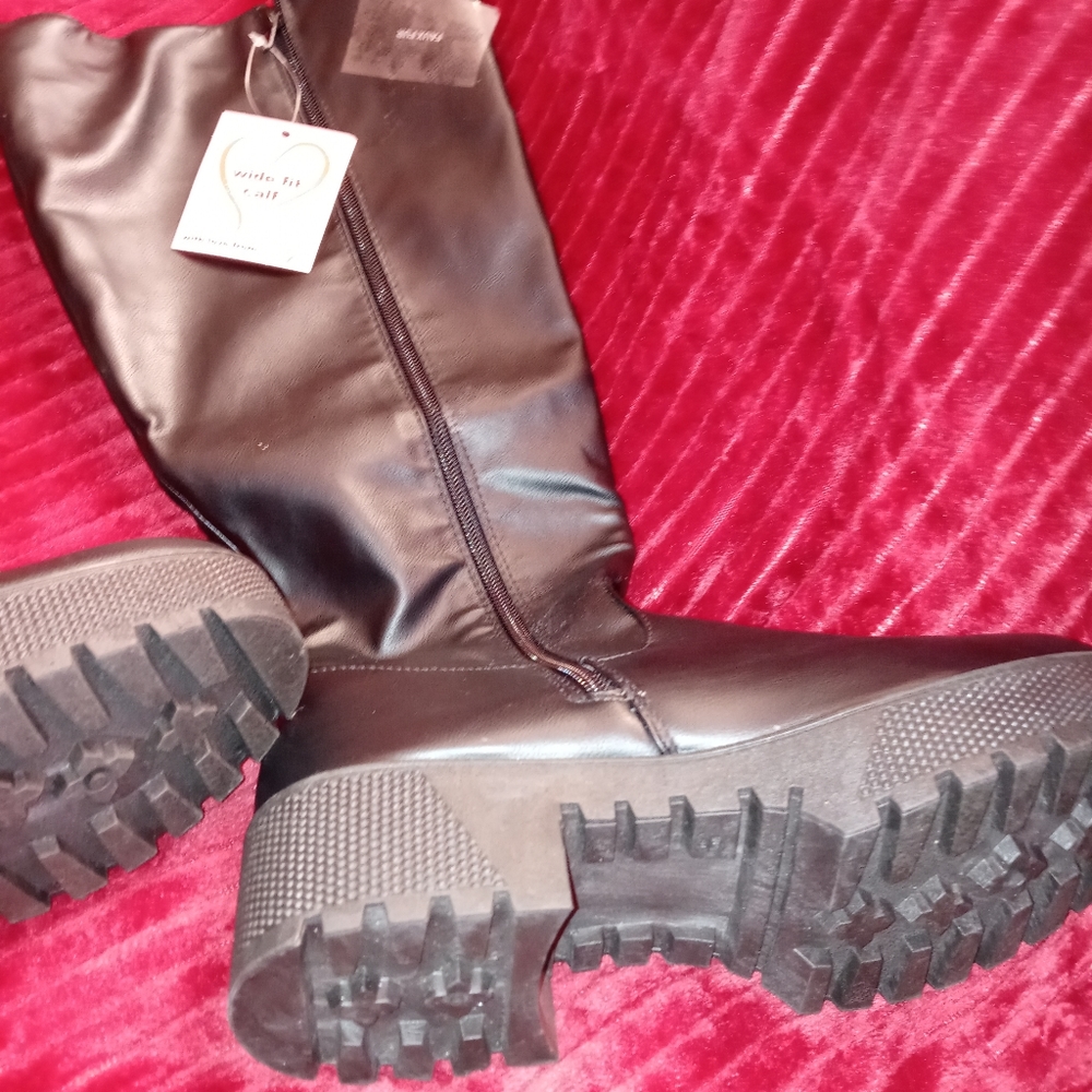 Shoes - Picture 15 of 15